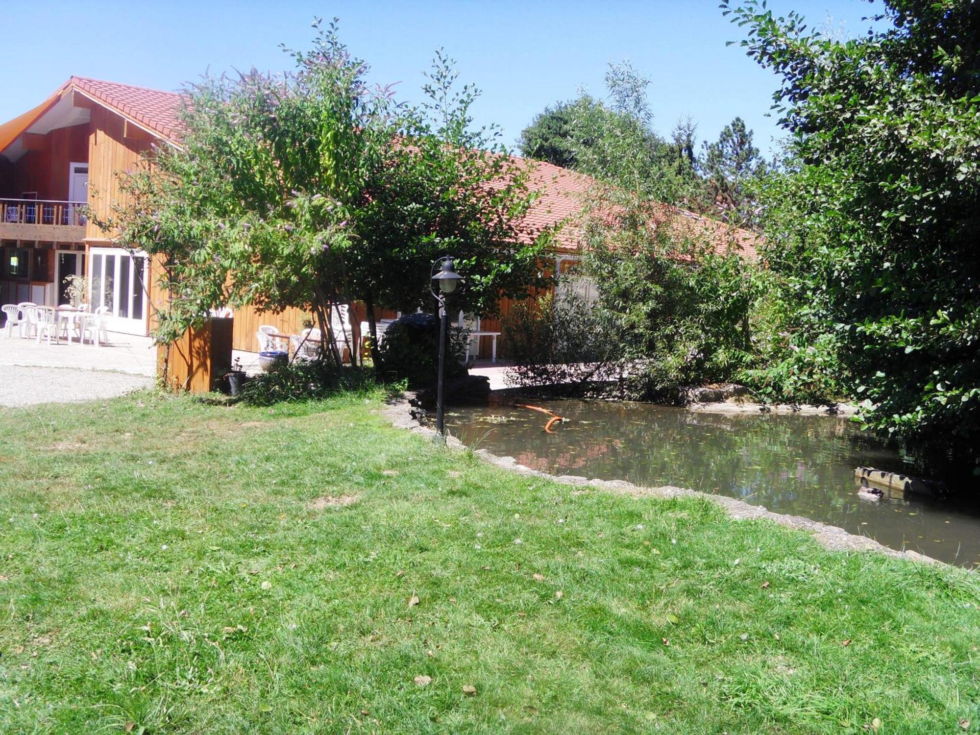Hotel Eco Logis Espace Bellevue Semeac Bagian luar foto