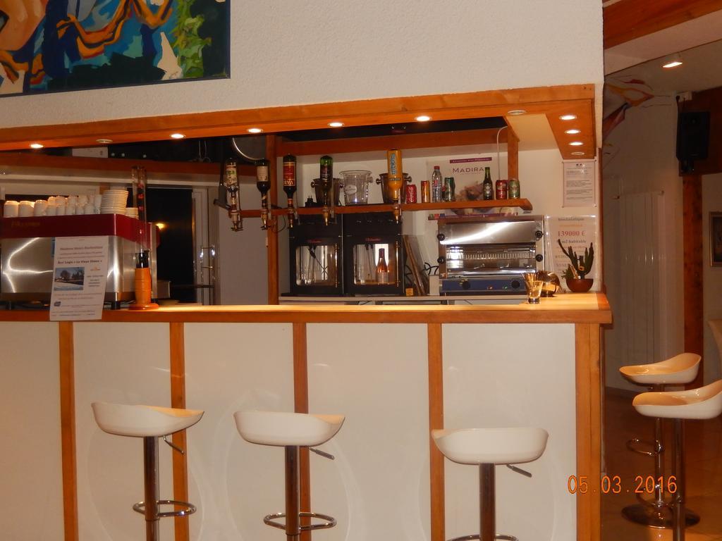 Hotel Eco Logis Espace Bellevue Semeac Bagian luar foto