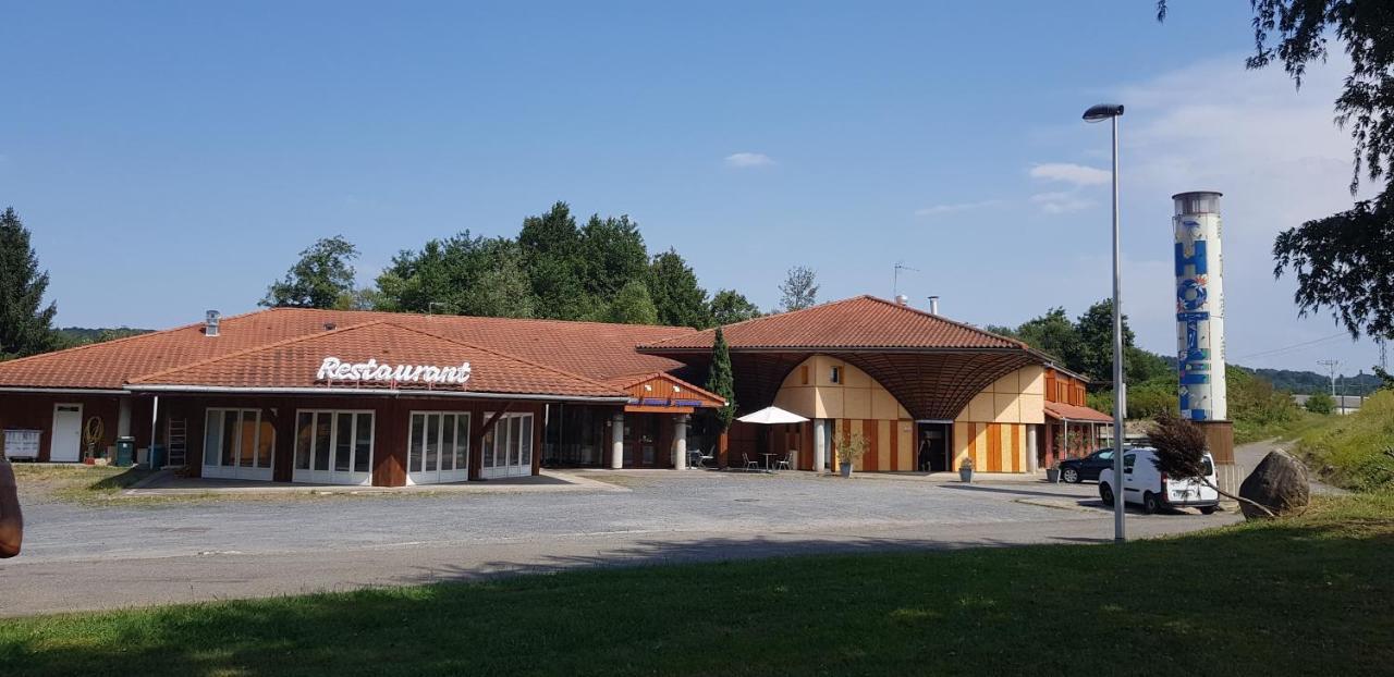 Hotel Eco Logis Espace Bellevue Semeac Bagian luar foto