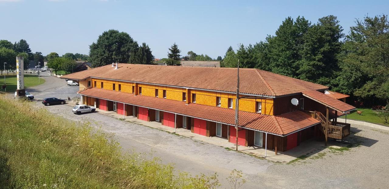 Hotel Eco Logis Espace Bellevue Semeac Bagian luar foto