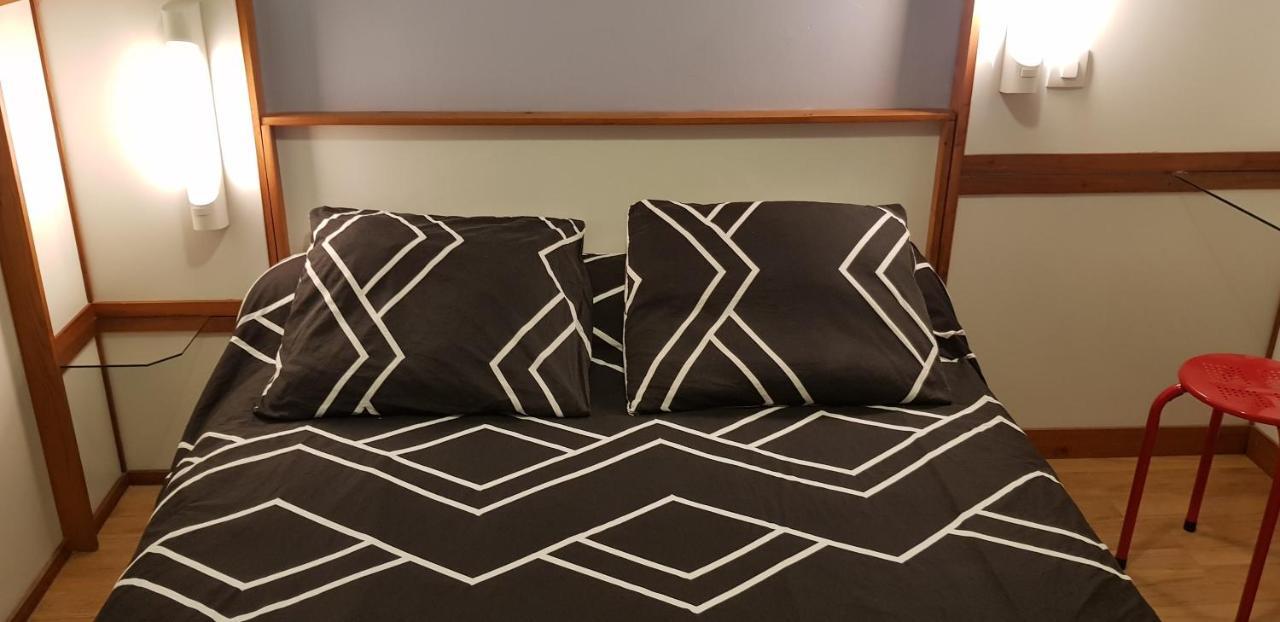 Hotel Eco Logis Espace Bellevue Semeac Bagian luar foto
